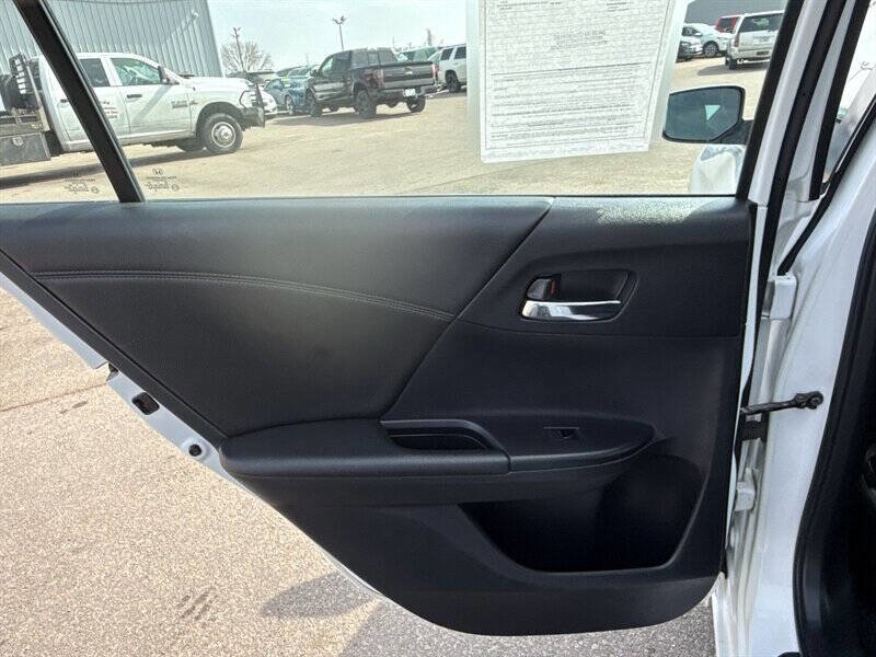 Used 2014 Honda Accord Sport image 19