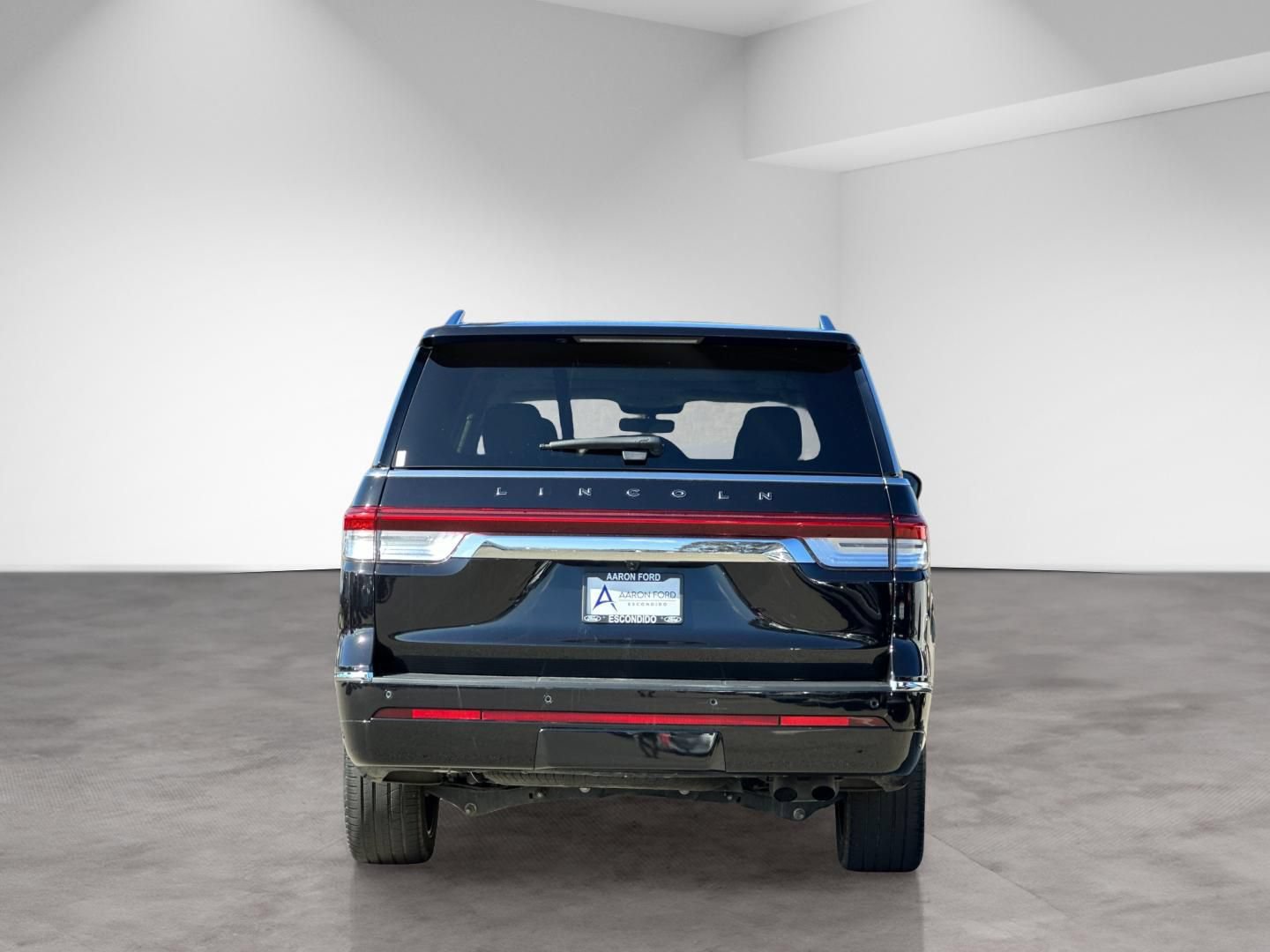 Used 2023 Lincoln Navigator Black Label AWD/4WD image 5