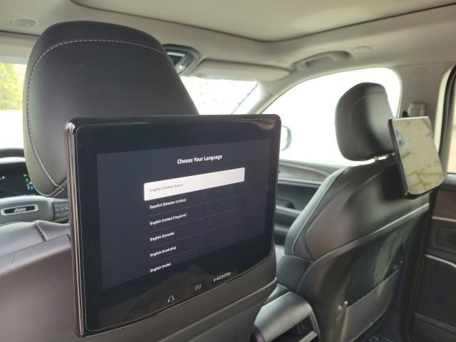 Used 2024 Jeep Grand Cherokee Limited 4xe w/ Luxury Tech Group II image 38