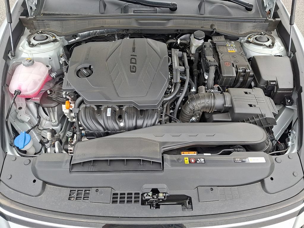 Used 2025 Hyundai Sonata SEL FWD image 29
