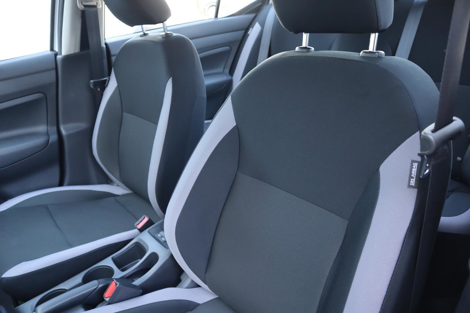 Used 2025 Nissan Versa S w/ Trunk Package image 20