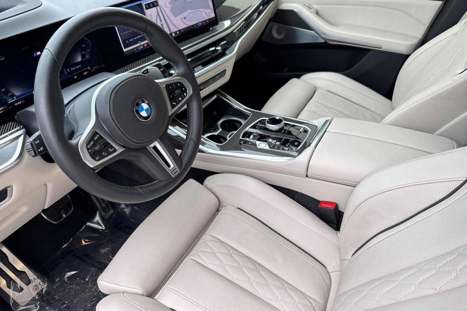 Used 2025 BMW X7 M60i image 4