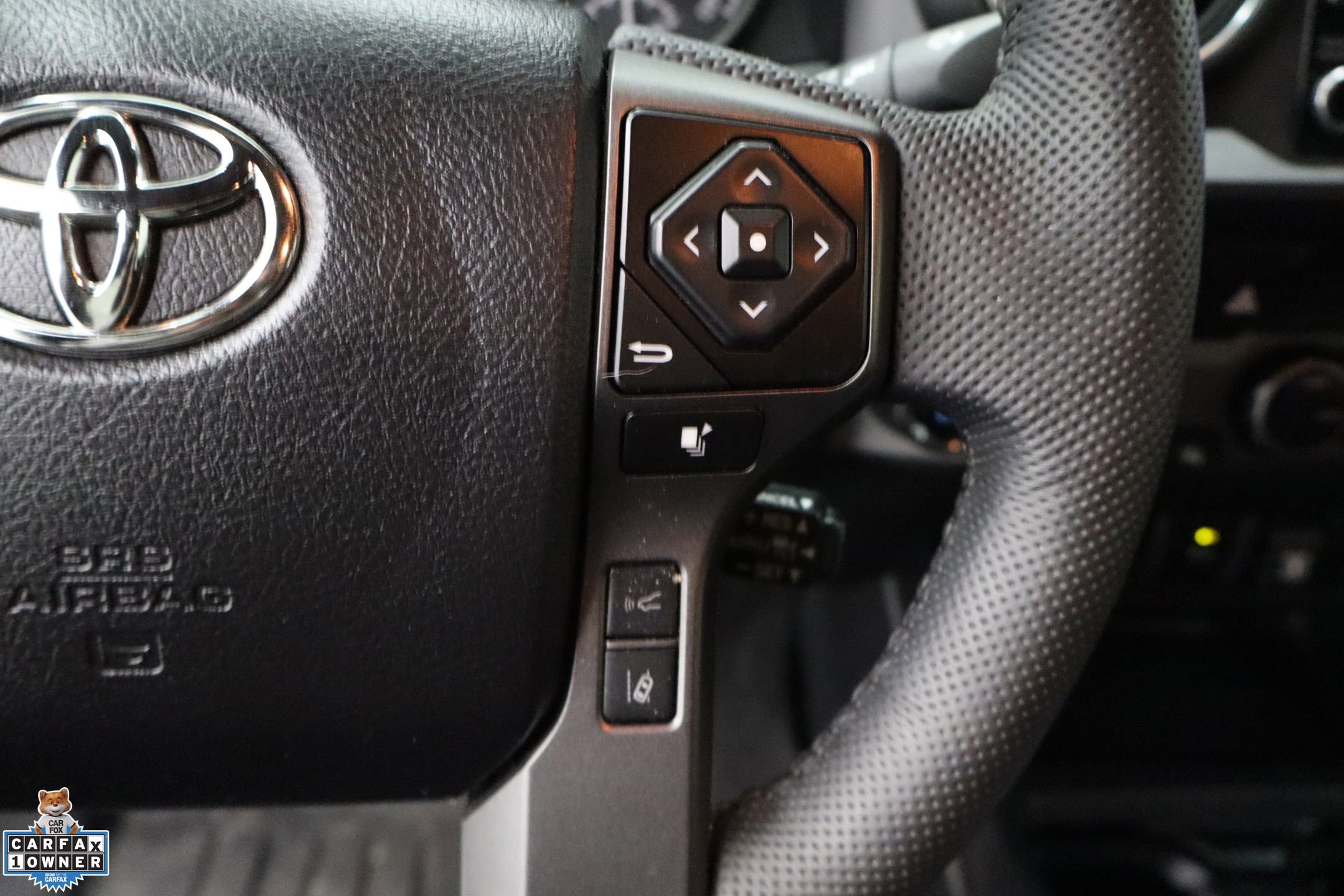 Used 2023 Toyota Tacoma TRD Off-Road w/ Technology Package image 17