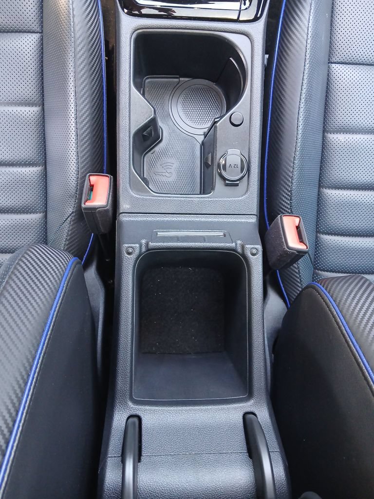 Used 2023 Volkswagen Golf R AWD/4WD image 26