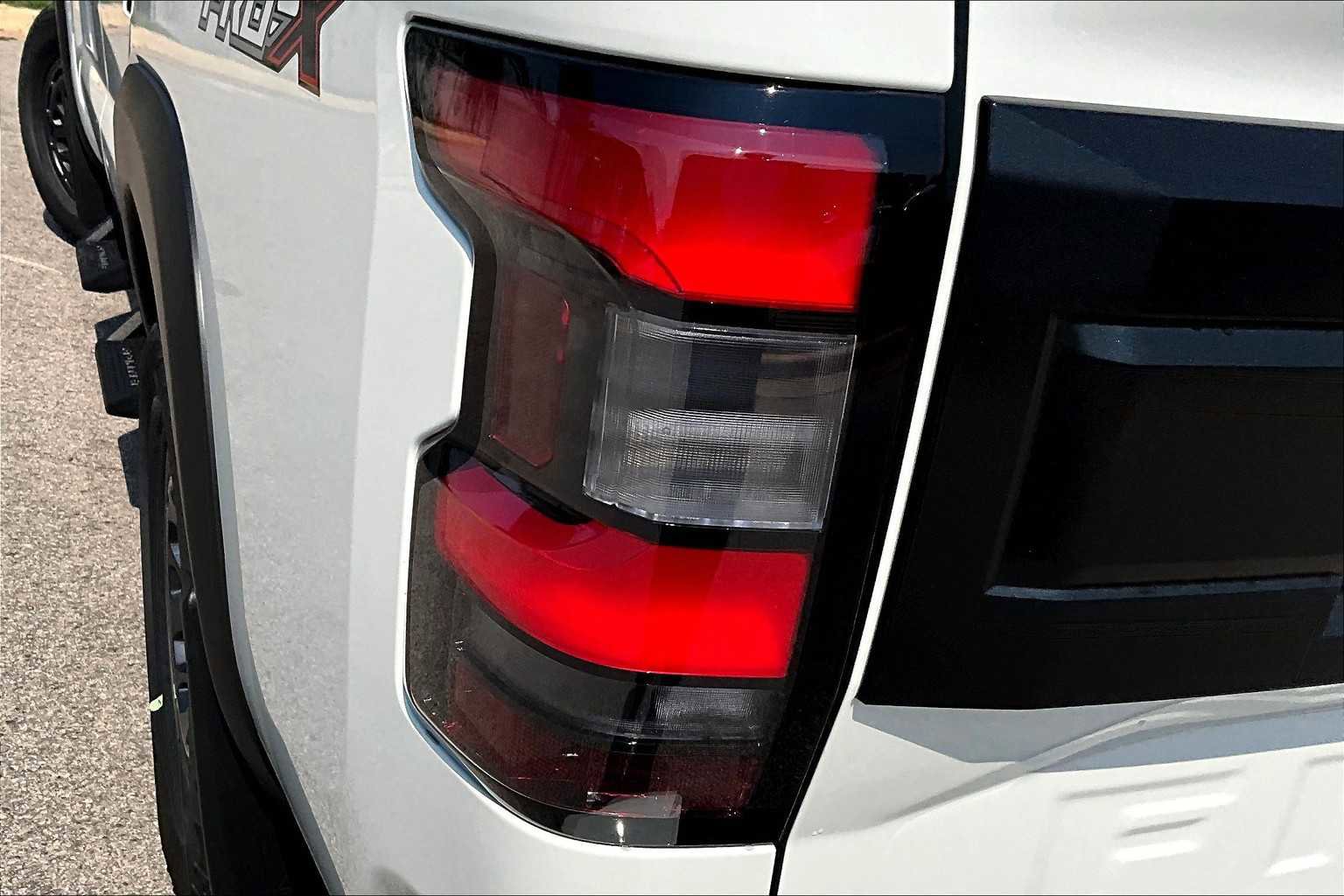 New 2026 Nissan Frontier Pro-X image 12