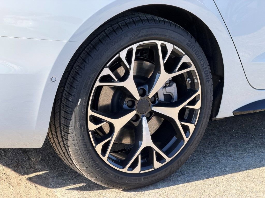 New 2026 Audi A6 Premium Plus image 9