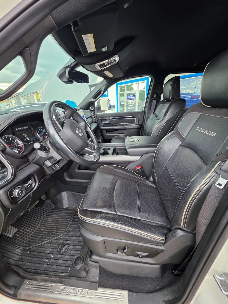 Used 2022 RAM 3500 Laramie AWD/4WD image 15