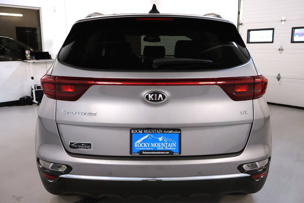 Used 2022 Kia Sportage EX w/ EX Technology Package AWD/4WD image 6