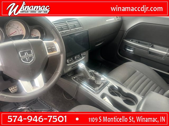 Used 2014 Dodge Challenger R/T RWD image 18