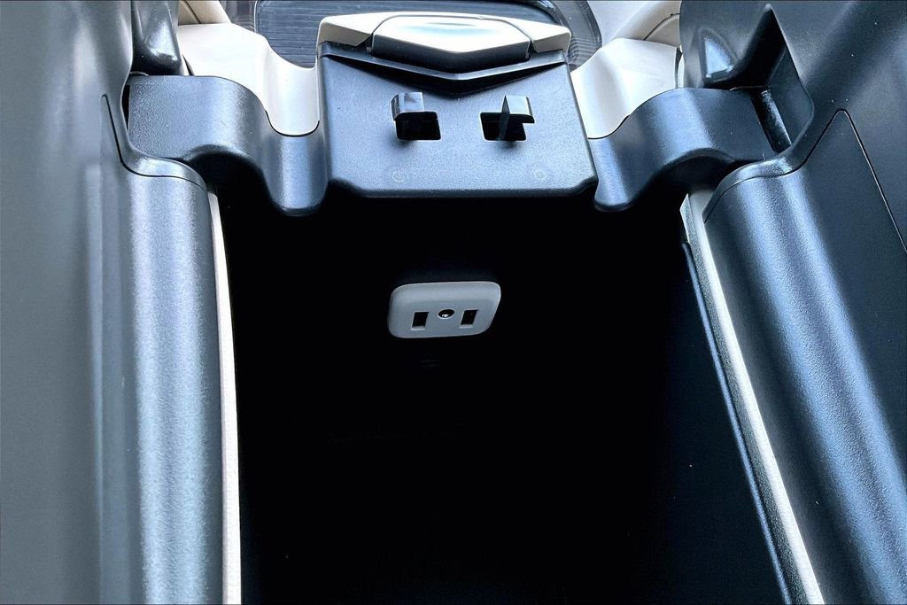 Used 2019 Buick Envision Essence image 33