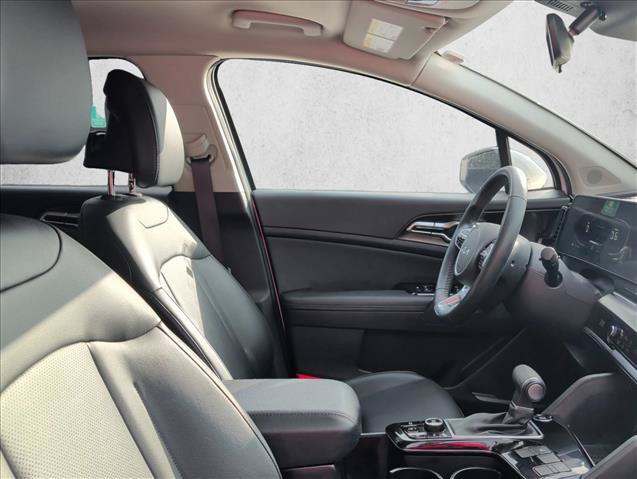 Used 2025 Kia Sportage EX FWD image 27
