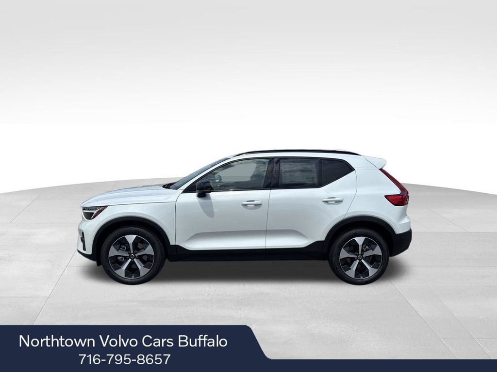 New 2026 Volvo XC40 B5 Core w/ Protection Package Premier AWD/4WD image 2