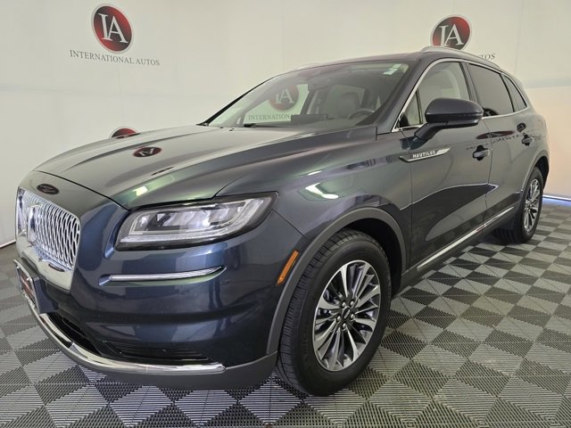 Used 2023 Lincoln Nautilus Reserve image 2