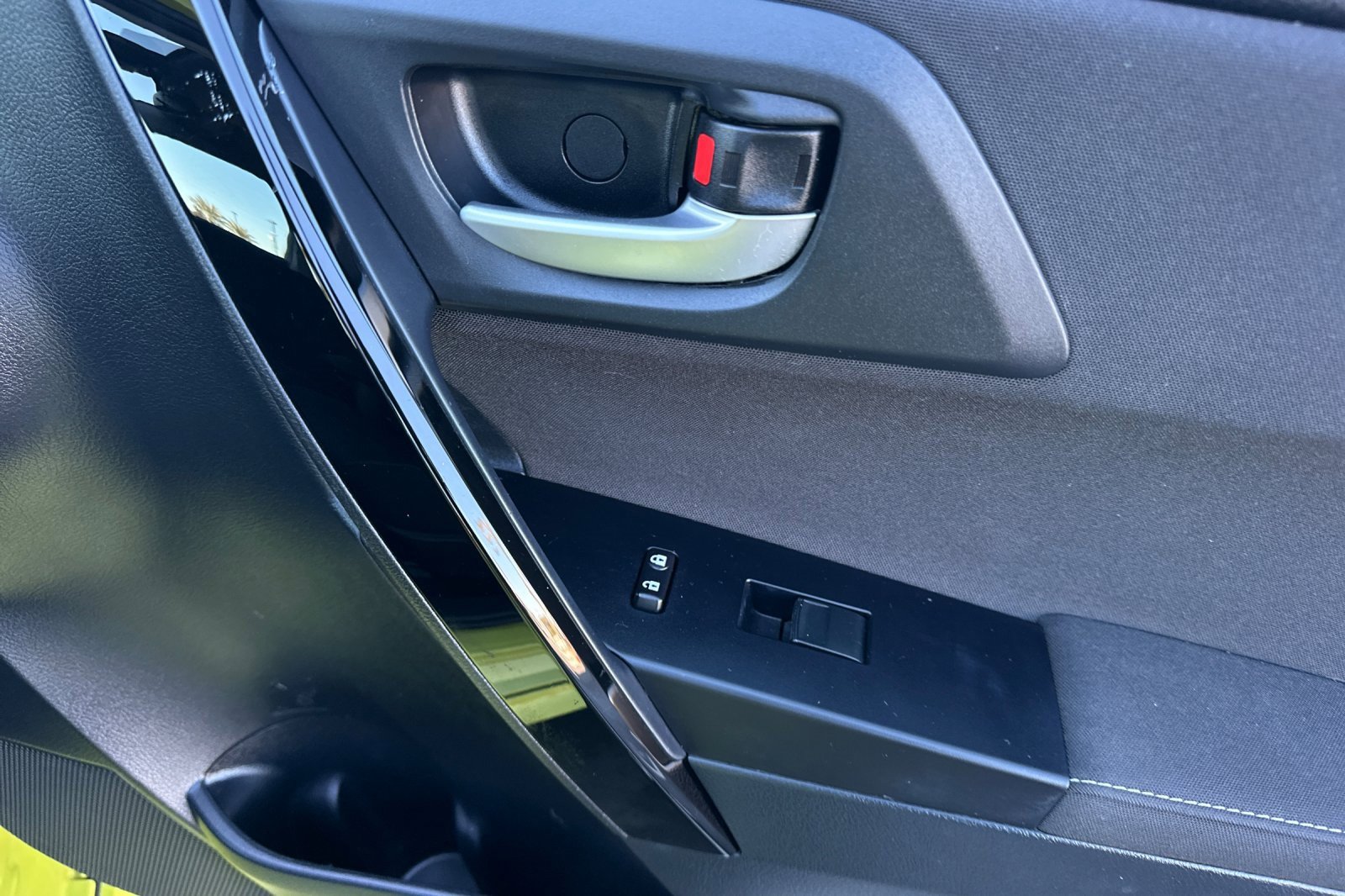 Used 2017 Toyota Corolla iM image 21