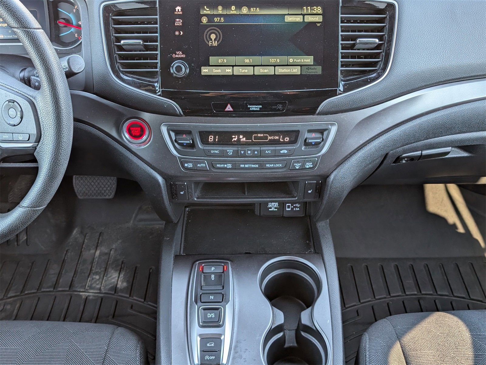 Used 2022 Honda Pilot Sport image 7