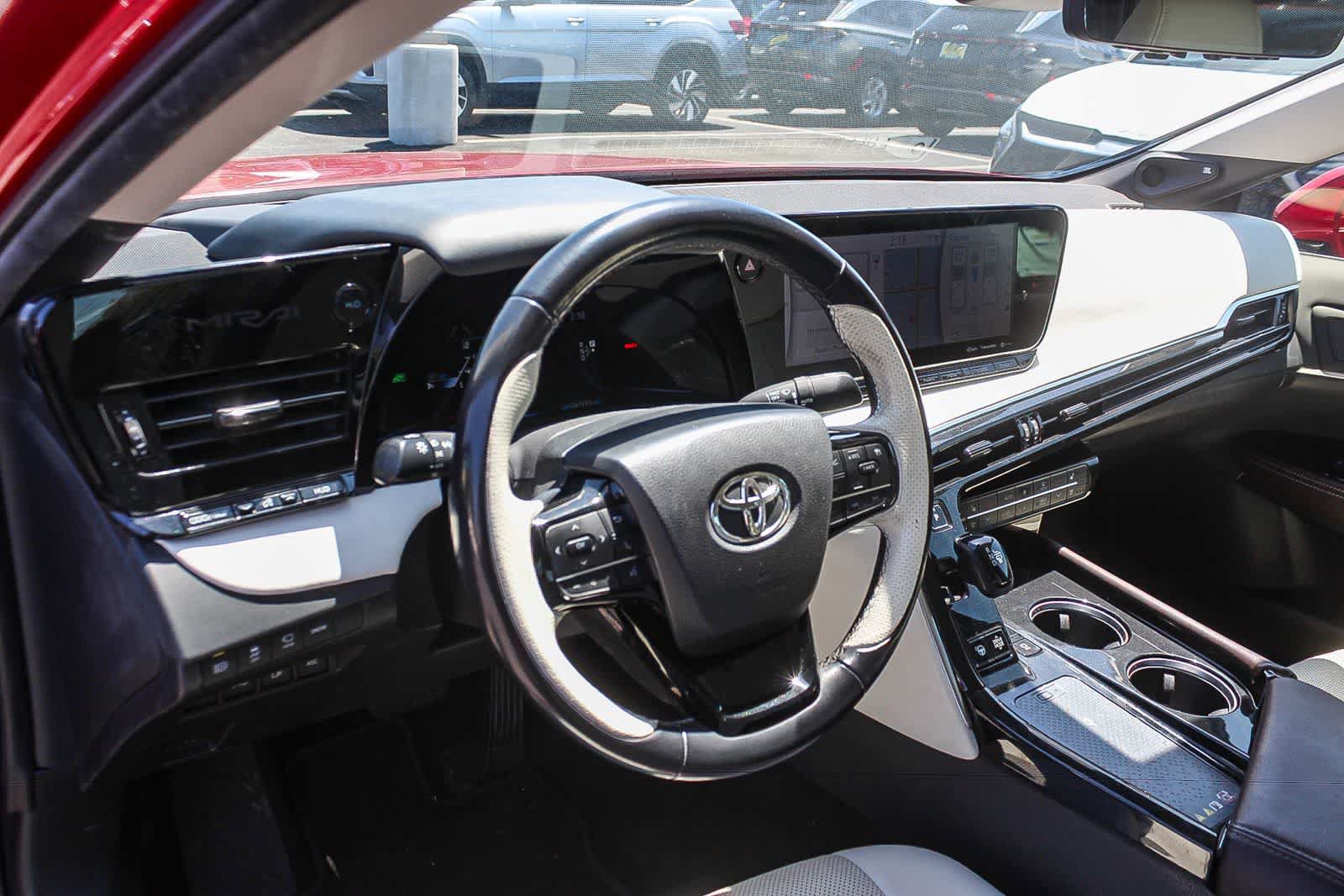 Used 2021 Toyota Mirai RWD image 23