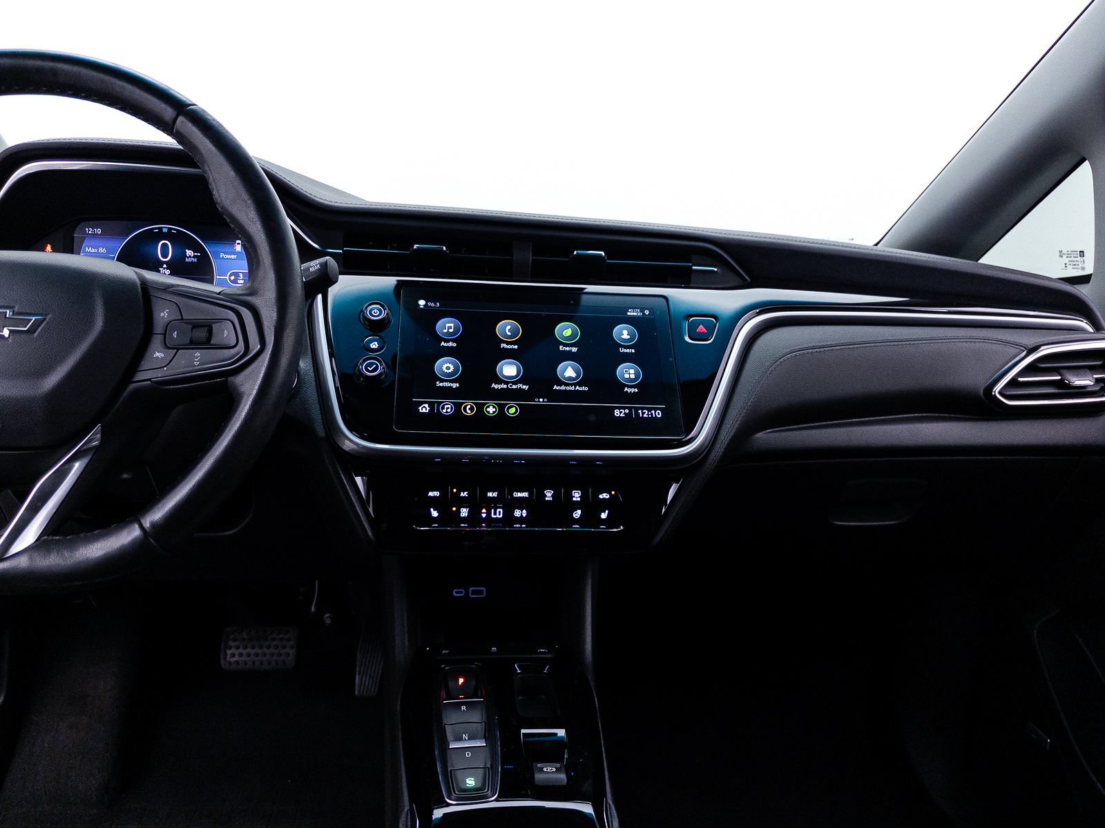 Used 2023 Chevrolet Bolt LT w/ Infotainment Package FWD image 9