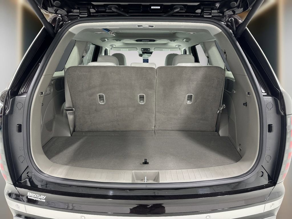 Used 2026 Hyundai Palisade Limited image 13