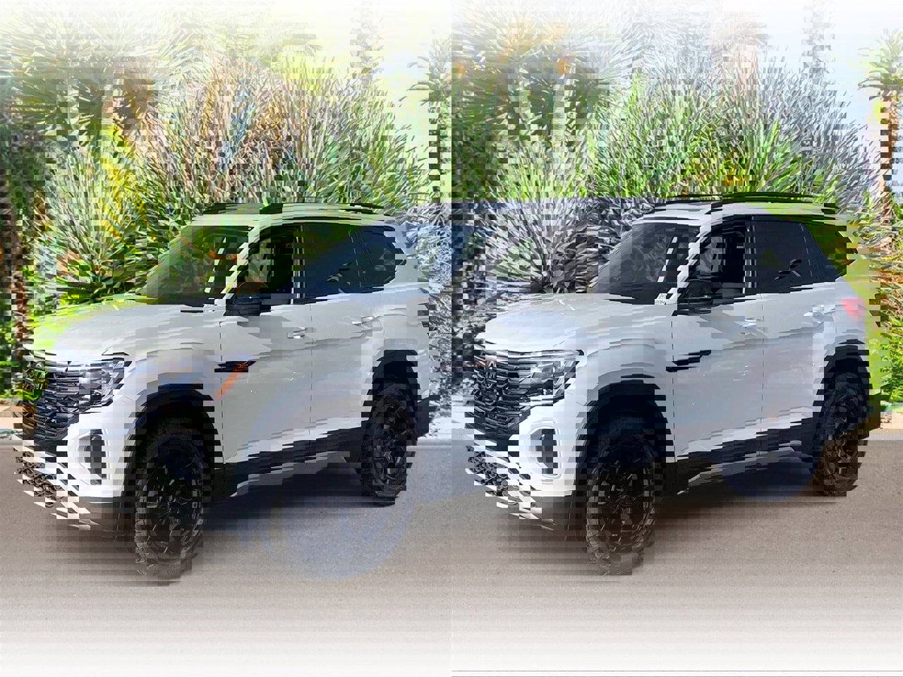 New 2025 Volkswagen Atlas Peak Edition SE