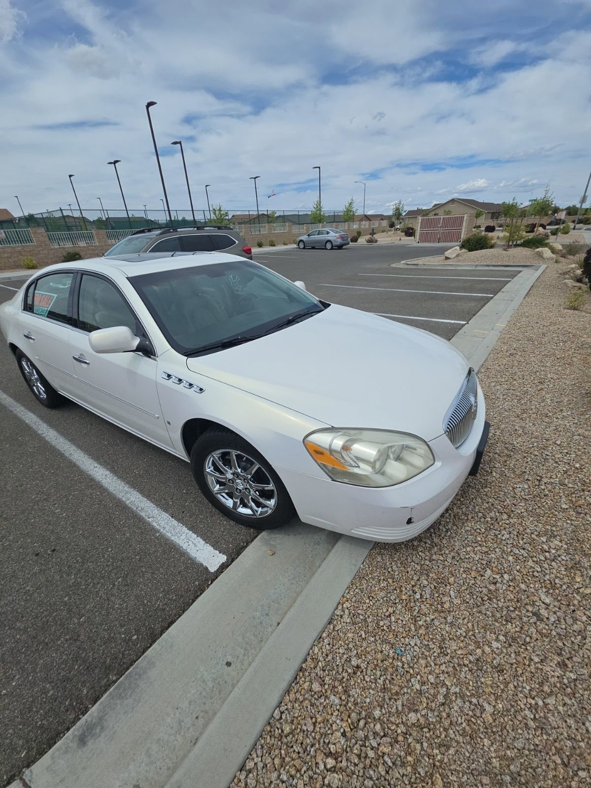 Used 2007 Buick Lucerne CXL w/ Luxury Package FWD image 3