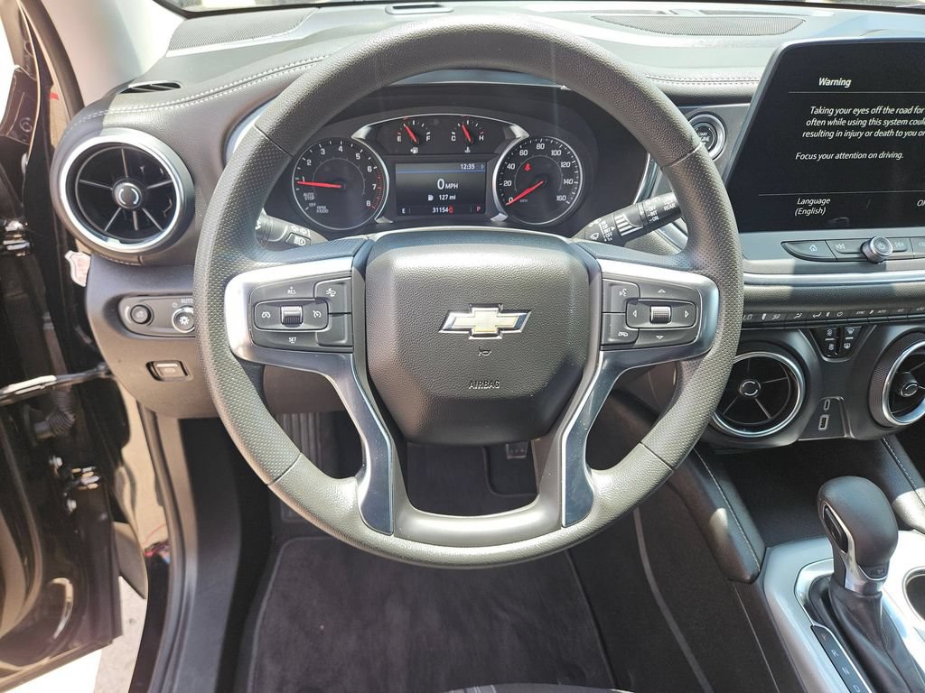 Used 2025 Chevrolet Blazer LT FWD image 18