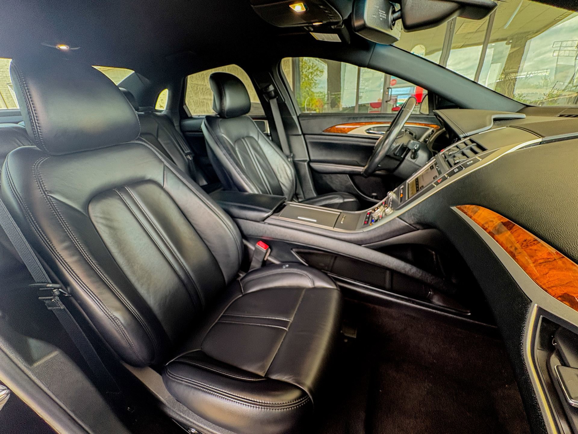 Used 2019 Lincoln MKZ Reserve FWD image 21