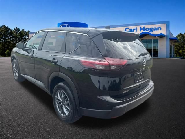 Used 2024 Nissan Rogue S FWD image 4