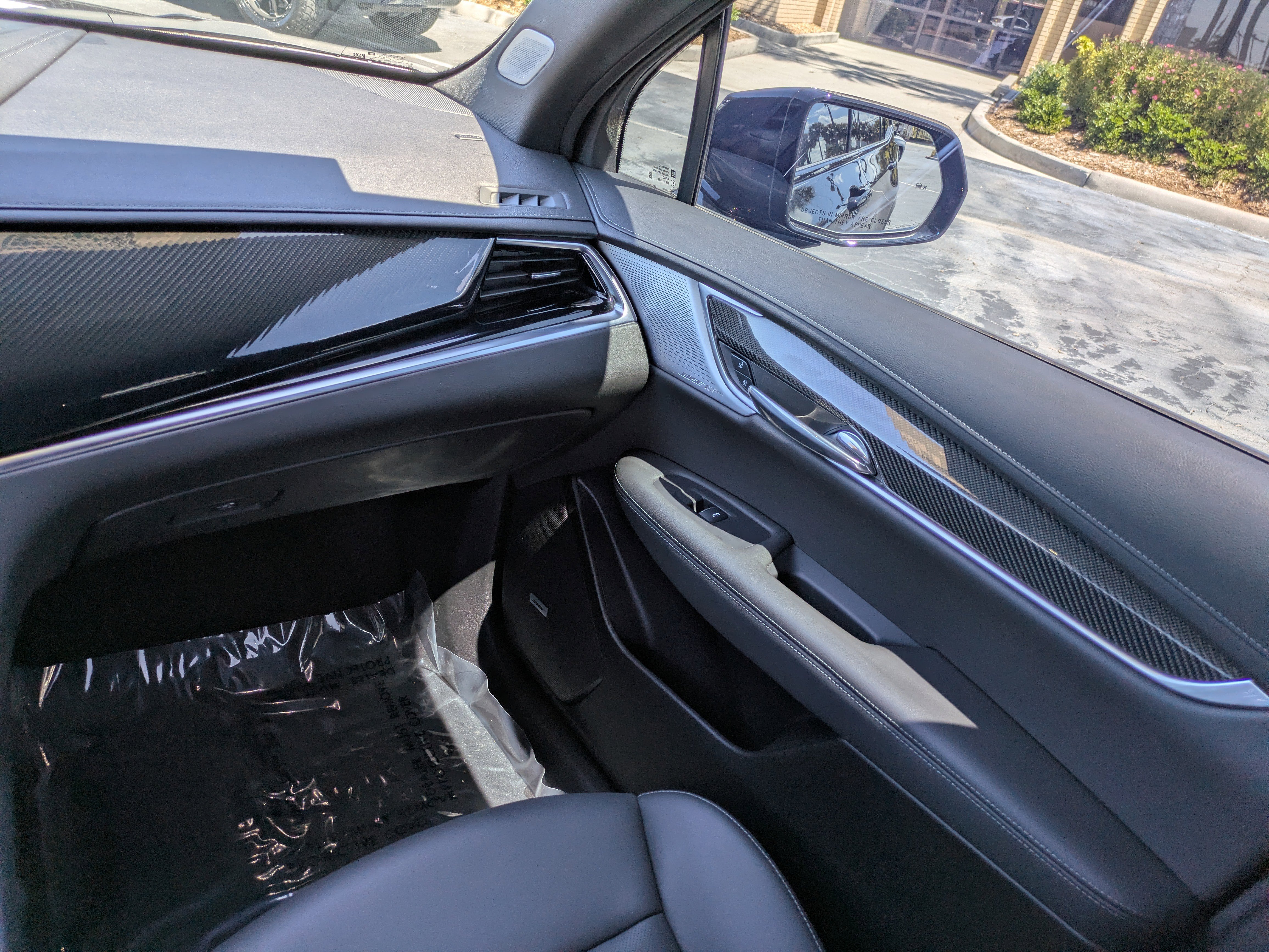 Certified 2025 Cadillac XT6 Sport w/ LPO, Floor Liner Package image 16