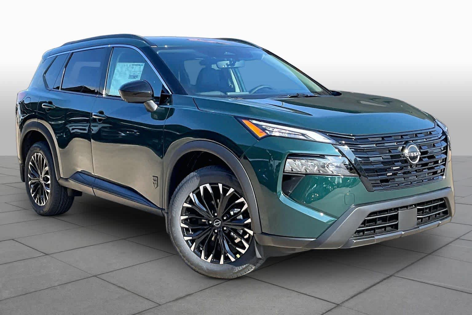New 2027 Nissan Rogue Dark Armor FWD image 2
