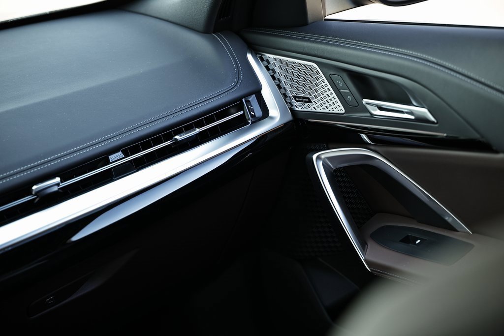 Used 2025 BMW X1 xDrive28i w/ Technology Package image 31