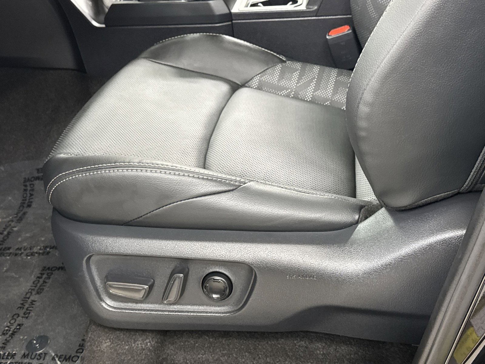 Used 2025 Toyota 4Runner TRD Off-Road Premium w/ Tow Technology Package image 18