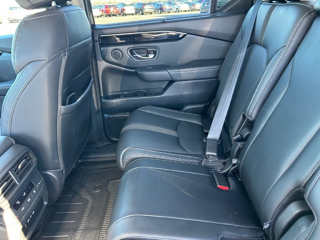 Certified 2024 Honda Pilot Touring image 16