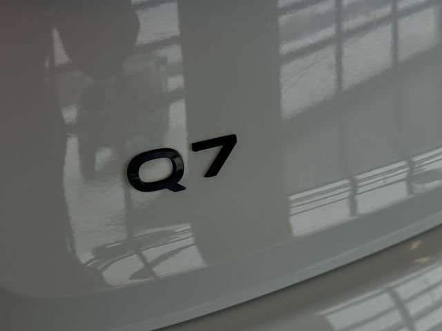 Used 2025 Audi Q7 3.0T Premium Plus image 24