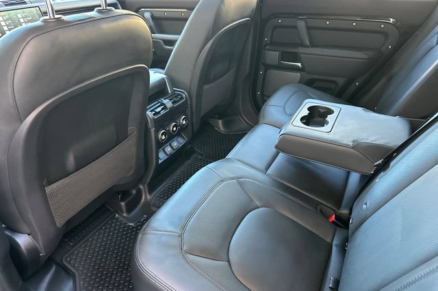Used 2023 Land Rover Defender 110 V8 AWD/4WD image 11