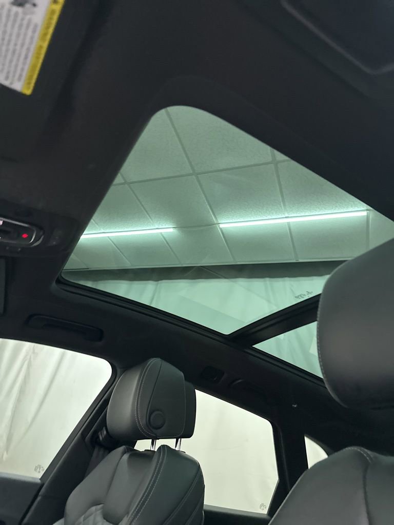 Used 2020 Audi SQ5 Premium Plus w/ Premium Plus Package AWD/4WD image 19