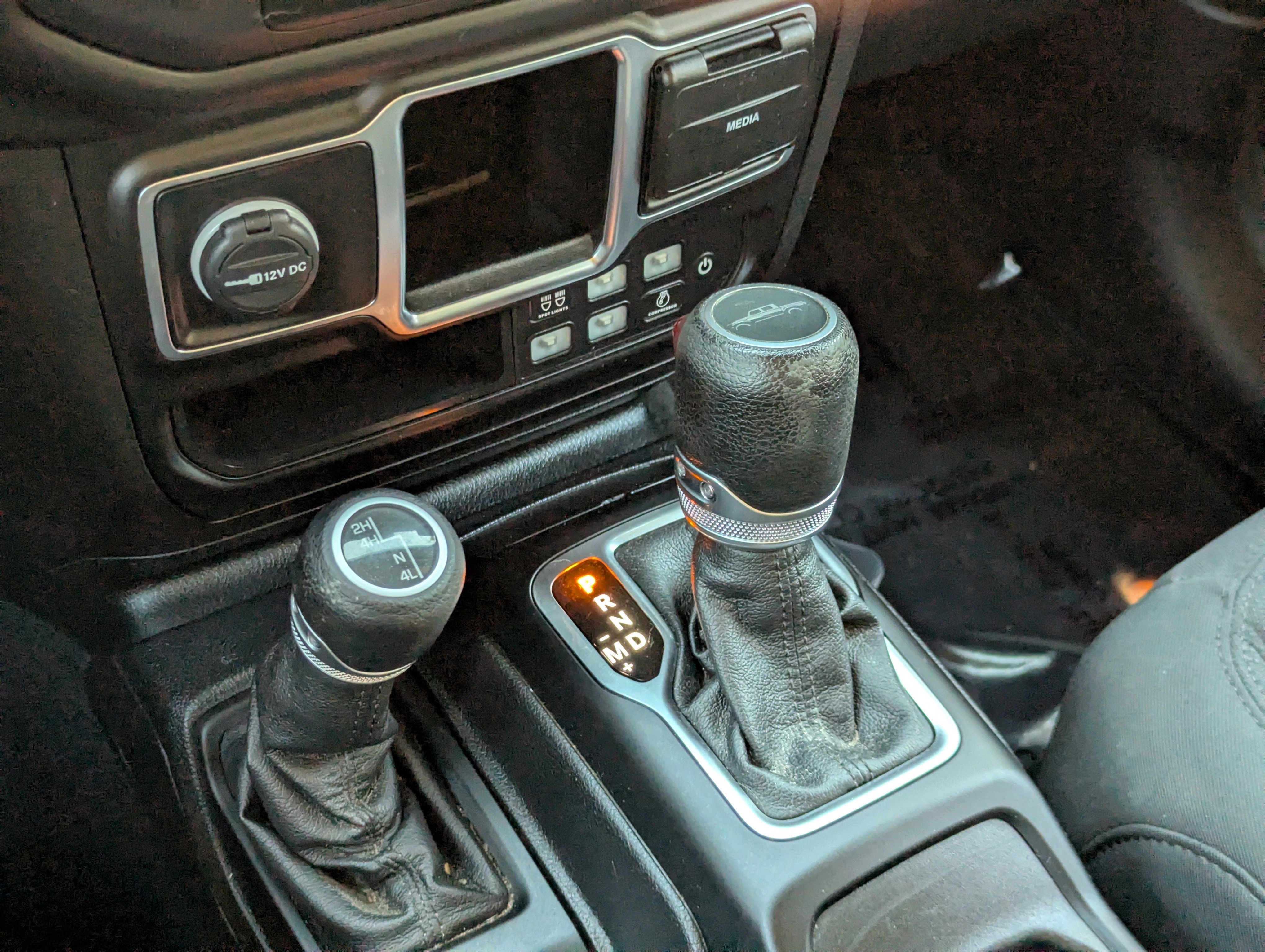 Used 2020 Jeep Gladiator Sport w/ Trailer Tow Package image 27