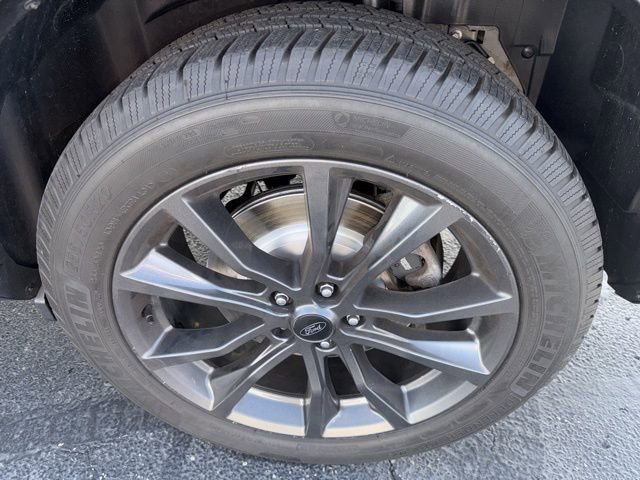 Used 2017 Ford Explorer XLT w/ Equipment Group 202A image 30