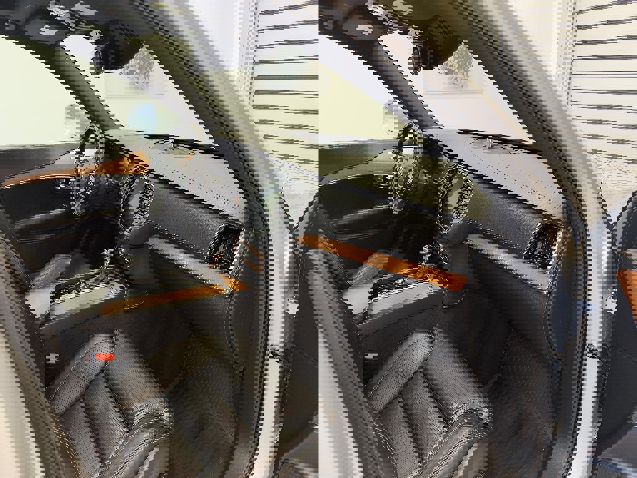 Used 2018 Volvo XC90 T6 Inscription w/ Convenience Package image 24