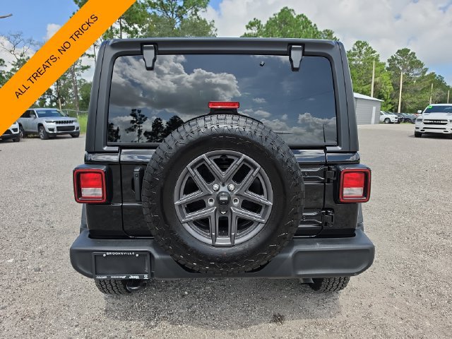 Certified 2025 Jeep Wrangler Sport AWD/4WD image 5
