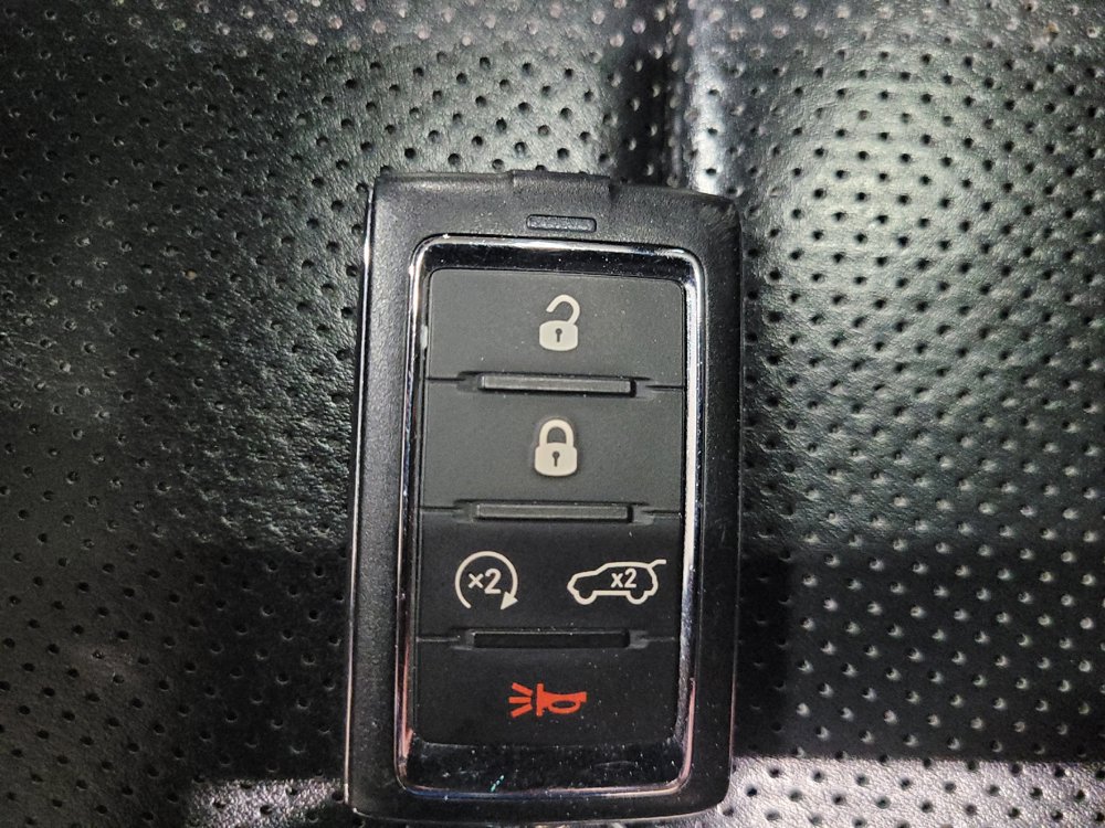 Used 2022 Jeep Grand Cherokee Summit w/ MOPAR Finishing Package AWD/4WD image 32