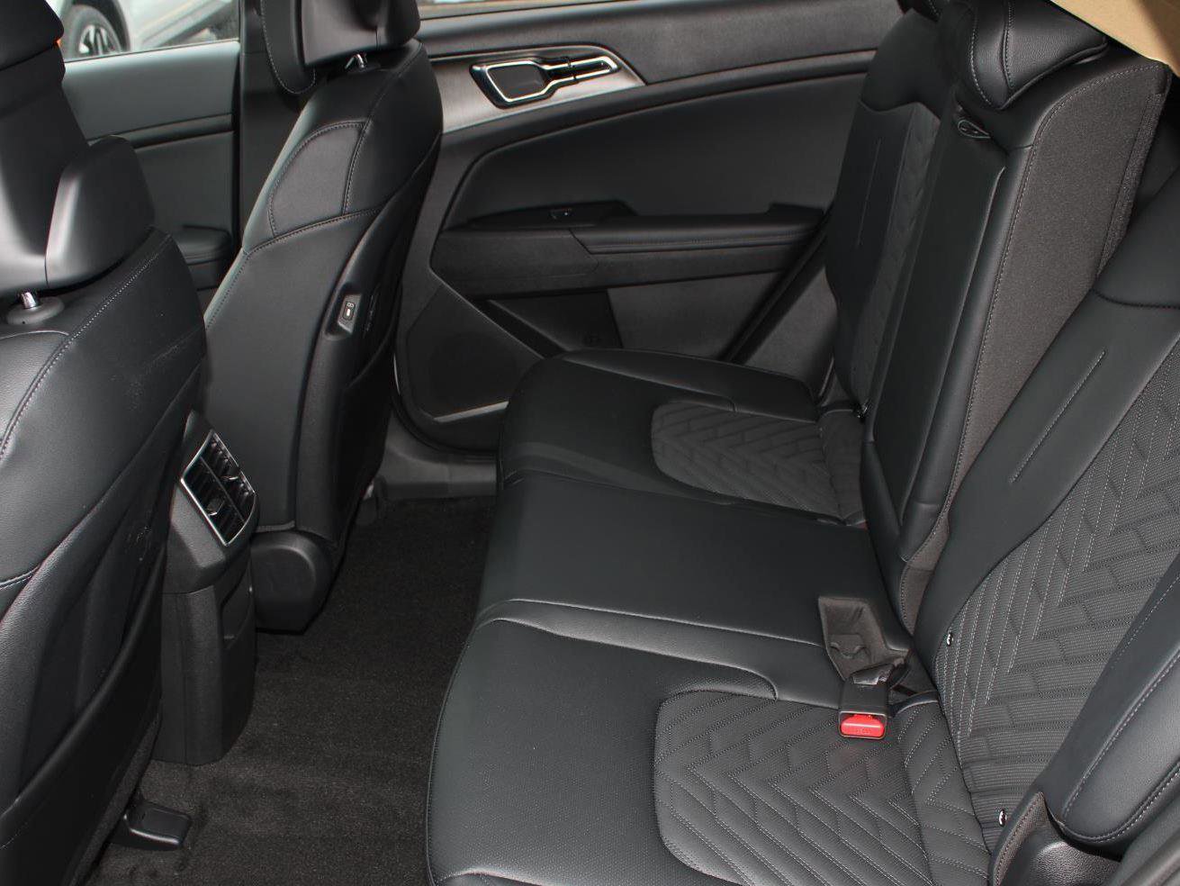 New 2026 Kia Sportage X-Line image 17