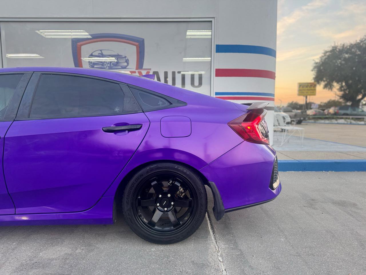 Used 2018 Honda Civic Si image 26