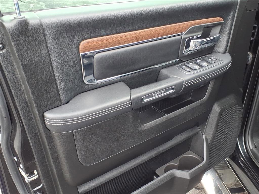 Used 2018 RAM 1500 Laramie w/ Convenience Group image 7