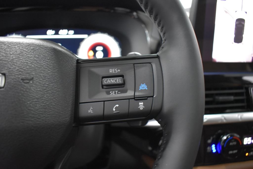 New 2026 Nissan Pathfinder Platinum image 30