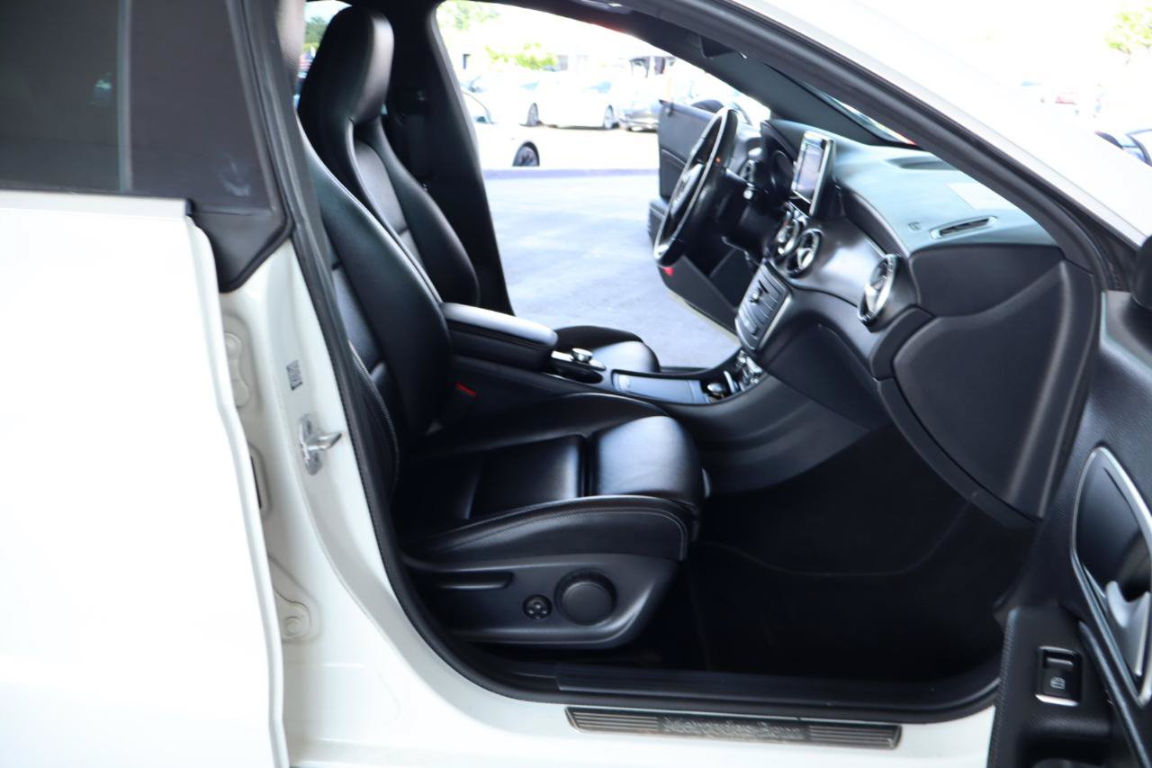 Used 2016 Mercedes-Benz CLA 250 image 37