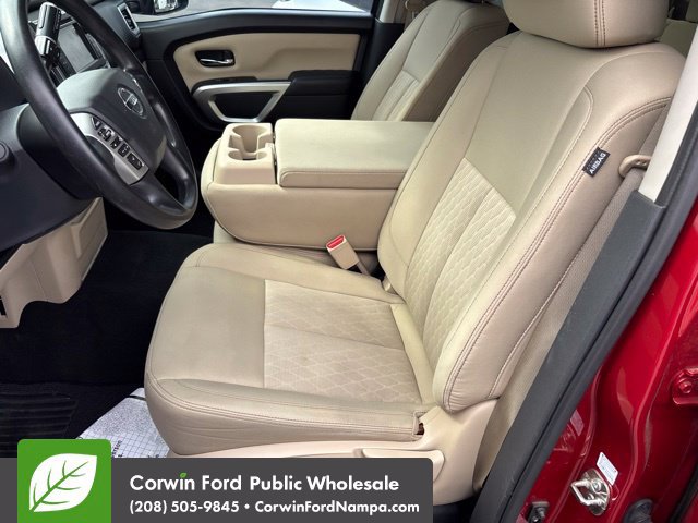 Used 2019 Nissan Titan SV AWD/4WD image 25