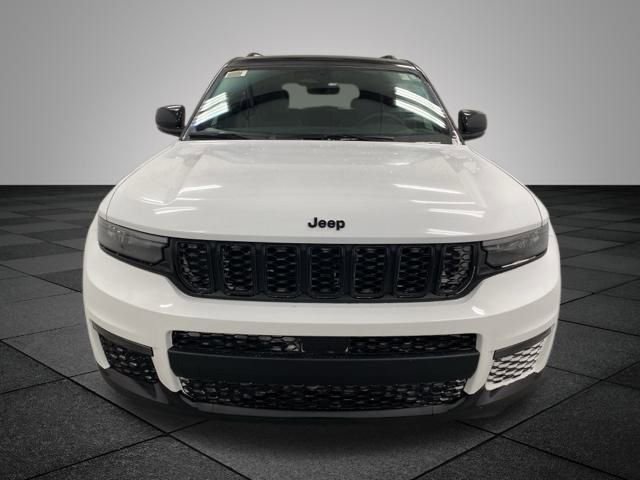 New 2025 Jeep Grand Cherokee L Limited image 2
