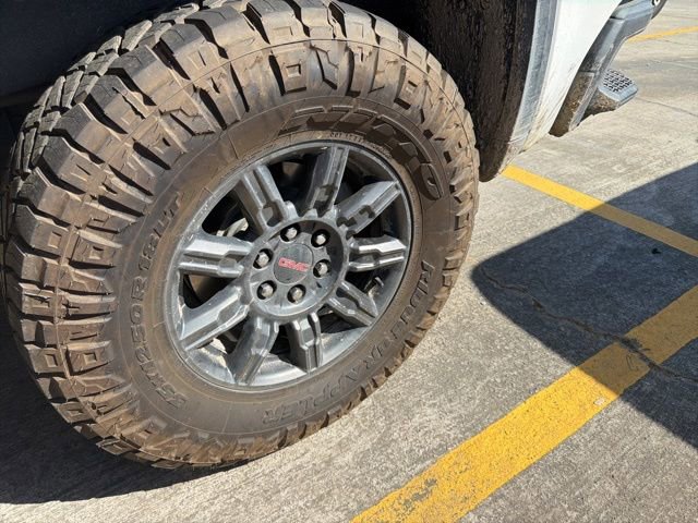 Used 2024 GMC Sierra 1500 AT4X AWD/4WD image 10