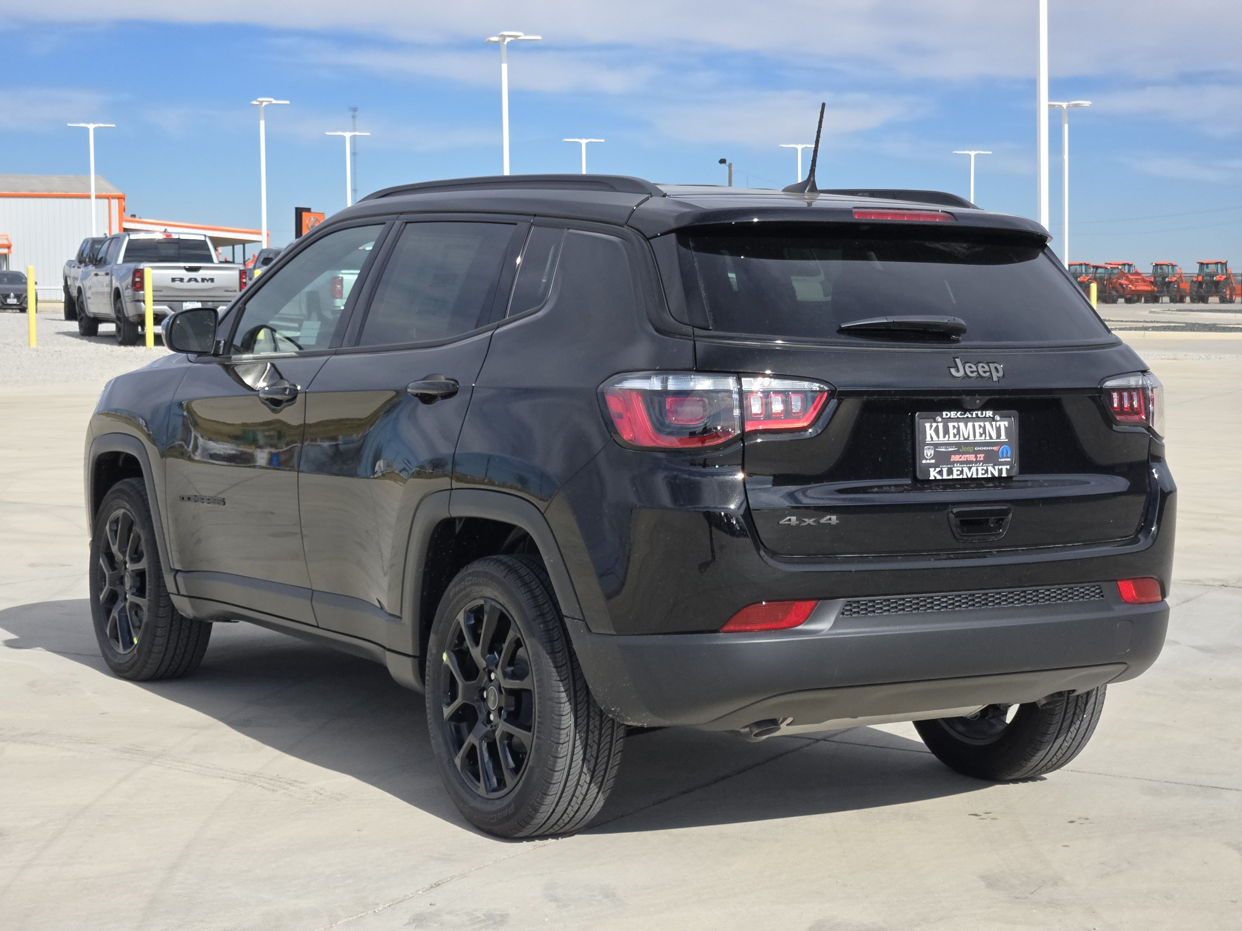 New 2026 Jeep Compass Latitude AWD/4WD image 5
