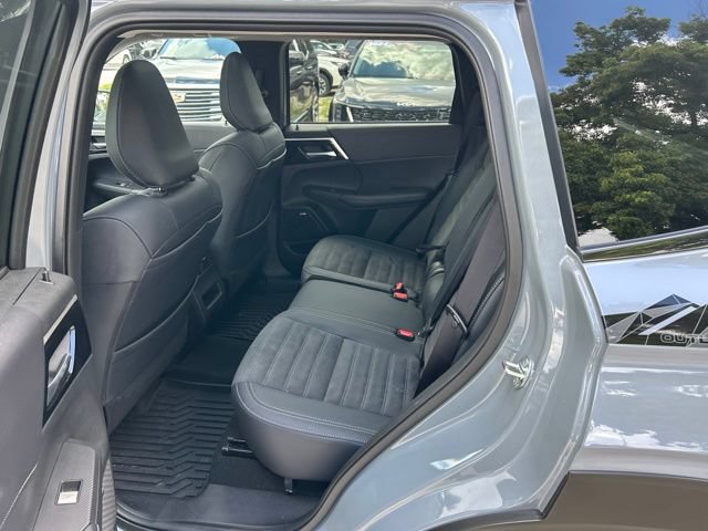 Used 2026 Mitsubishi Outlander LE AWD/4WD image 6